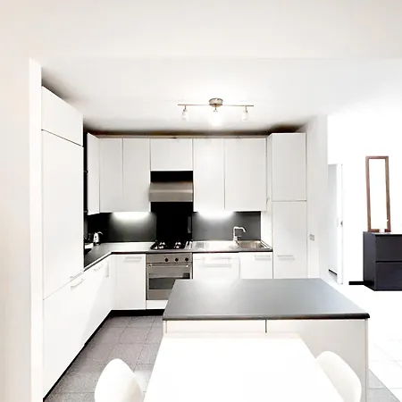 Sweet Staying At Large 3rooms In Navigli Apartment *