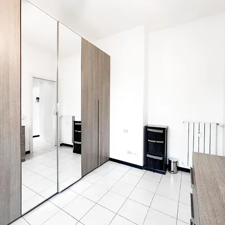 Sweet Staying At Large 3rooms In Navigli Apartment Milan